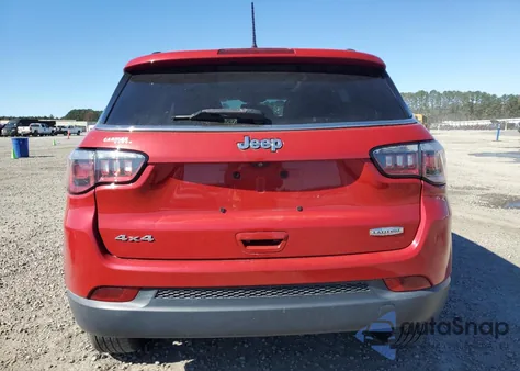 2019 Jeep Compass Latitude z USA, uszkodzony, nr VIN 3C4NJDBB9KT792325